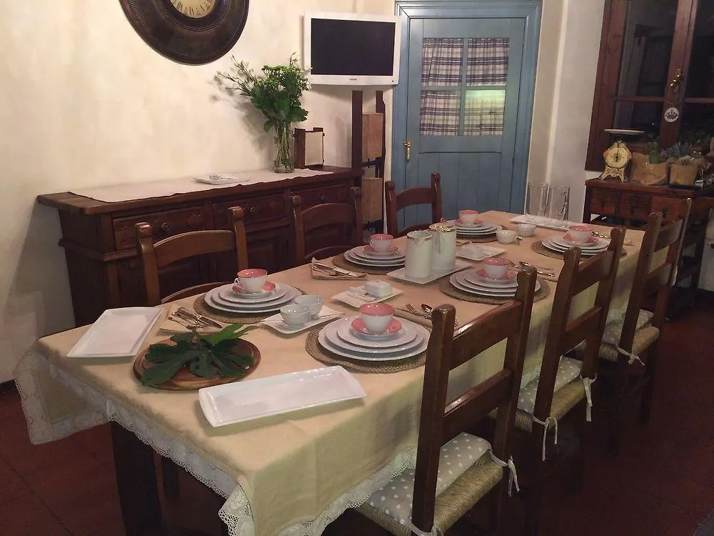 Roina B&B Le Brede איטליה